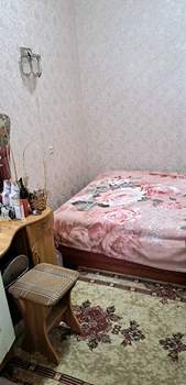4-к квартира, вторичка, 72м2, 1/1 этаж