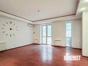 4-к квартира, вторичка, 146м2, 3/4 этаж