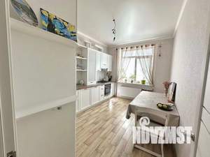 2-к квартира, вторичка, 70м2, 1/3 этаж
