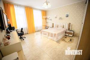 3-к квартира, вторичка, 138м2, 2/2 этаж