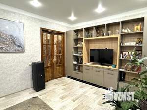 2-к квартира, вторичка, 52м2, 1/4 этаж