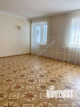 4-к квартира, вторичка, 140м2, 1/6 этаж