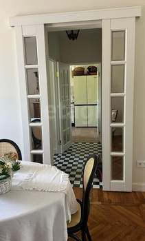 4-к квартира, вторичка, 90м2, 2/4 этаж