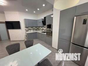 2-к квартира, вторичка, 65м2, 1/3 этаж