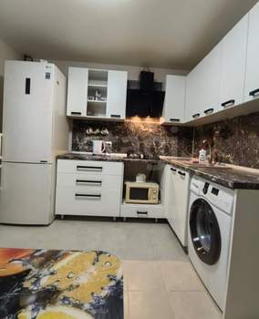 2-к квартира, вторичка, 57м2, 1/10 этаж