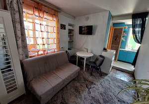 2-к квартира, вторичка, 34м2, 1/1 этаж