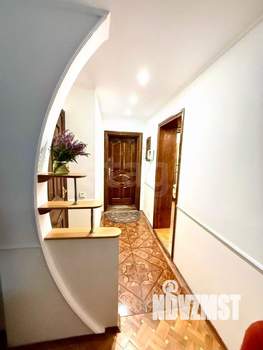 3-к квартира, вторичка, 63м2, 1/5 этаж