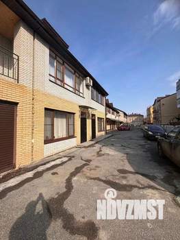 4-к квартира, вторичка, 158м2, 1/3 этаж