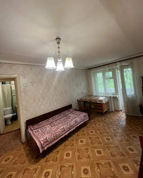 2-к квартира, вторичка, 43м2, 1/4 этаж