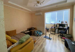 2-к квартира, вторичка, 76м2, 1/3 этаж