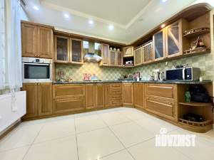 3-к квартира, вторичка, 105м2, 1/10 этаж