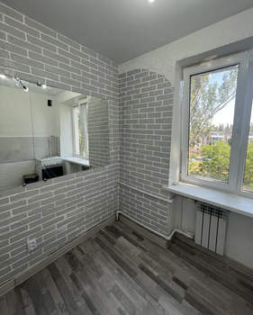 3-к квартира, вторичка, 57м2, 5/5 этаж