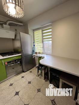 2-к квартира, вторичка, 42м2, 5/5 этаж