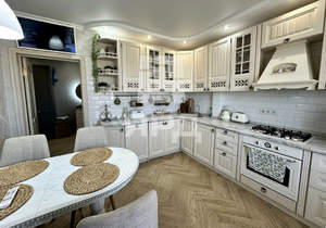 2-к квартира, вторичка, 65м2, 1/3 этаж