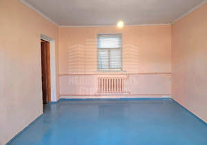 3-к квартира, вторичка, 65м2, 1/1 этаж