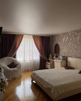 3-к квартира, вторичка, 74м2, 4/4 этаж
