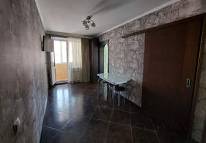 2-к квартира, вторичка, 57м2, 9/10 этаж