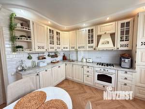 2-к квартира, вторичка, 64м2, 1/3 этаж