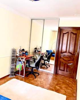 3-к квартира, вторичка, 63м2, 1/5 этаж