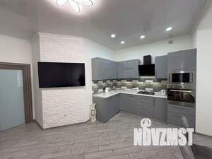 2-к квартира, вторичка, 65м2, 1/3 этаж