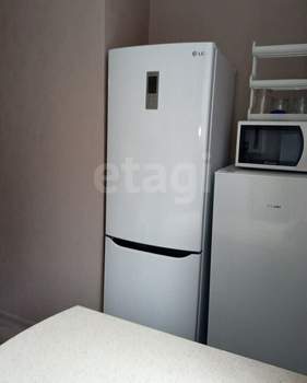 2-к квартира, вторичка, 43м2, 1/2 этаж