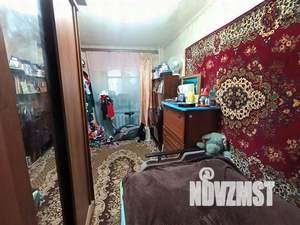 3-к квартира, вторичка, 54м2, 1/4 этаж