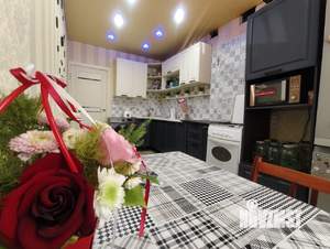 2-к квартира, вторичка, 55м2, 1/10 этаж