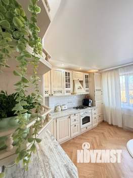 2-к квартира, вторичка, 64м2, 1/3 этаж