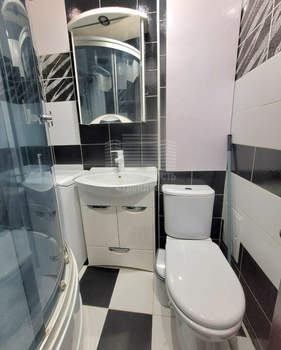 2-к квартира, вторичка, 50м2, 8/9 этаж