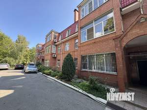 2-к квартира, вторичка, 72м2, 1/3 этаж
