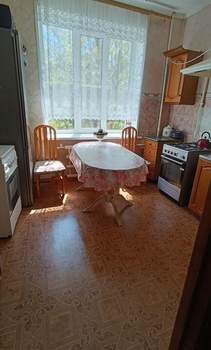 3-к квартира, вторичка, 74м2, 4/4 этаж