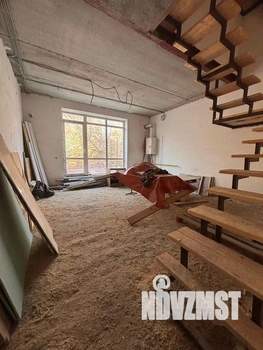 4-к квартира, вторичка, 158м2, 1/3 этаж