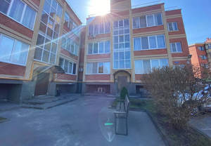 2-к квартира, вторичка, 76м2, 1/3 этаж