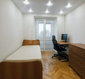 4-к квартира, вторичка, 106м2, 4/9 этаж