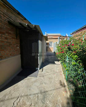 2-к квартира, вторичка, 45м2, 1/1 этаж