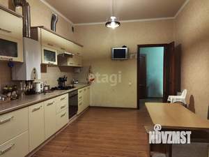 2-к квартира, вторичка, 95м2, 5/5 этаж