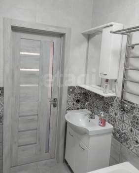 2-к квартира, вторичка, 64м2, 2/3 этаж