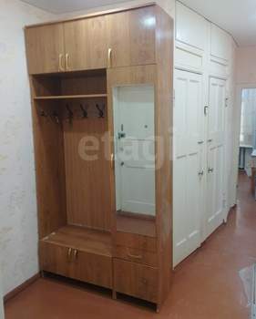 3-к квартира, вторичка, 53м2, 2/2 этаж