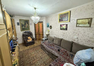 2-к квартира, вторичка, 43м2, 1/5 этаж