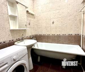 2-к квартира, вторичка, 68м2, 1/9 этаж