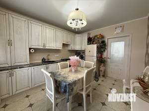 2-к квартира, вторичка, 63м2, 1/4 этаж