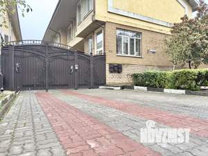 3-к квартира, вторичка, 170м2, 2/3 этаж