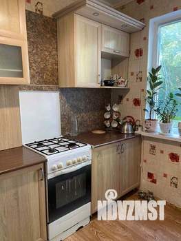 2-к квартира, вторичка, 50м2, 3/5 этаж
