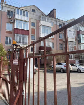 3-к квартира, вторичка, 74м2, 4/4 этаж