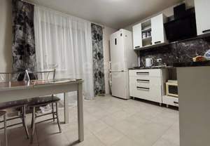 2-к квартира, вторичка, 57м2, 1/10 этаж