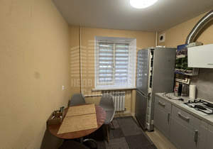 2-к квартира, вторичка, 43м2, 1/5 этаж