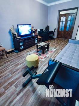 2-к квартира, вторичка, 57м2, 1/4 этаж