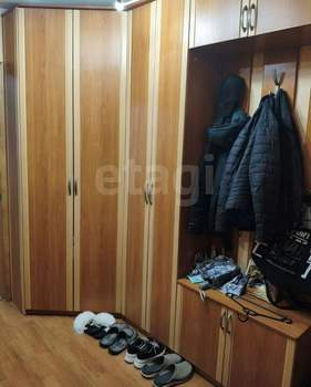 4-к квартира, вторичка, 61м2, 3/5 этаж