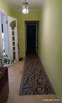 2-к квартира, вторичка, 71м2, 1/5 этаж