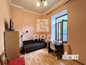 4-к квартира, вторичка, 68м2, 1/1 этаж